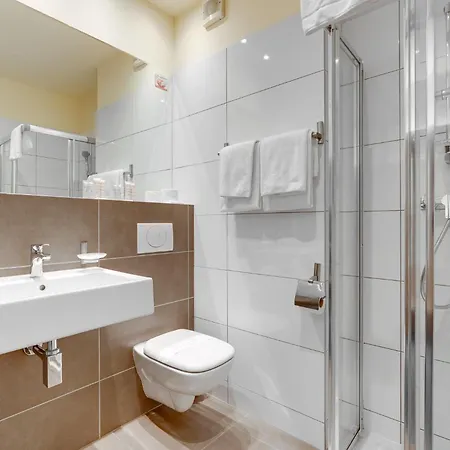 & Wellness Diament Hotell 4*