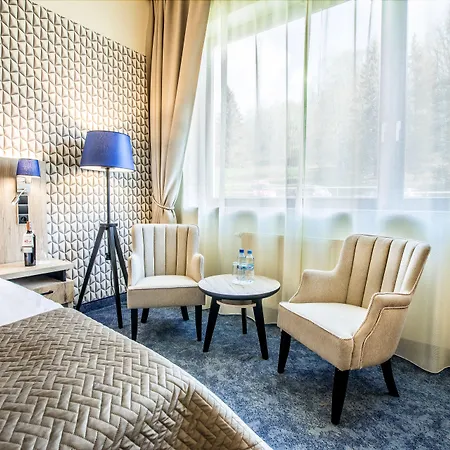 & Wellness Diament 4* Устронь